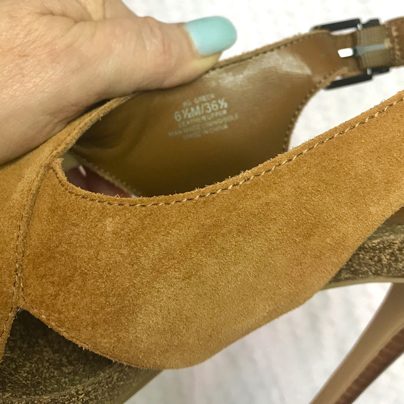 BCBGeneration Greer suede open toe platform sandal - Picture 7 of 7